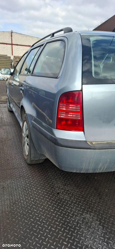 Skoda Octavia 1,9 na części - 5