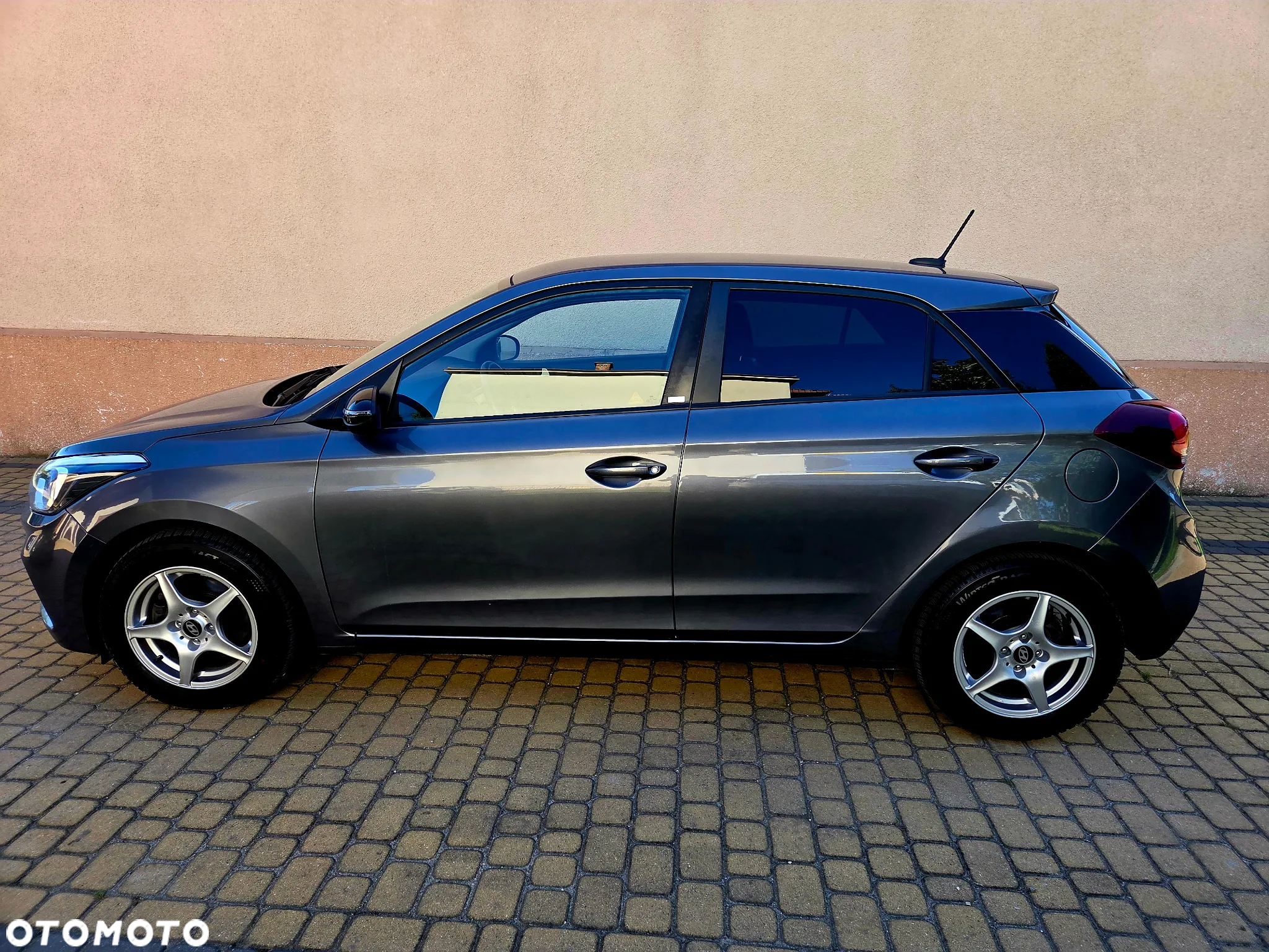 Hyundai i20 blue 1.0 T-GDI DCT YES - 4
