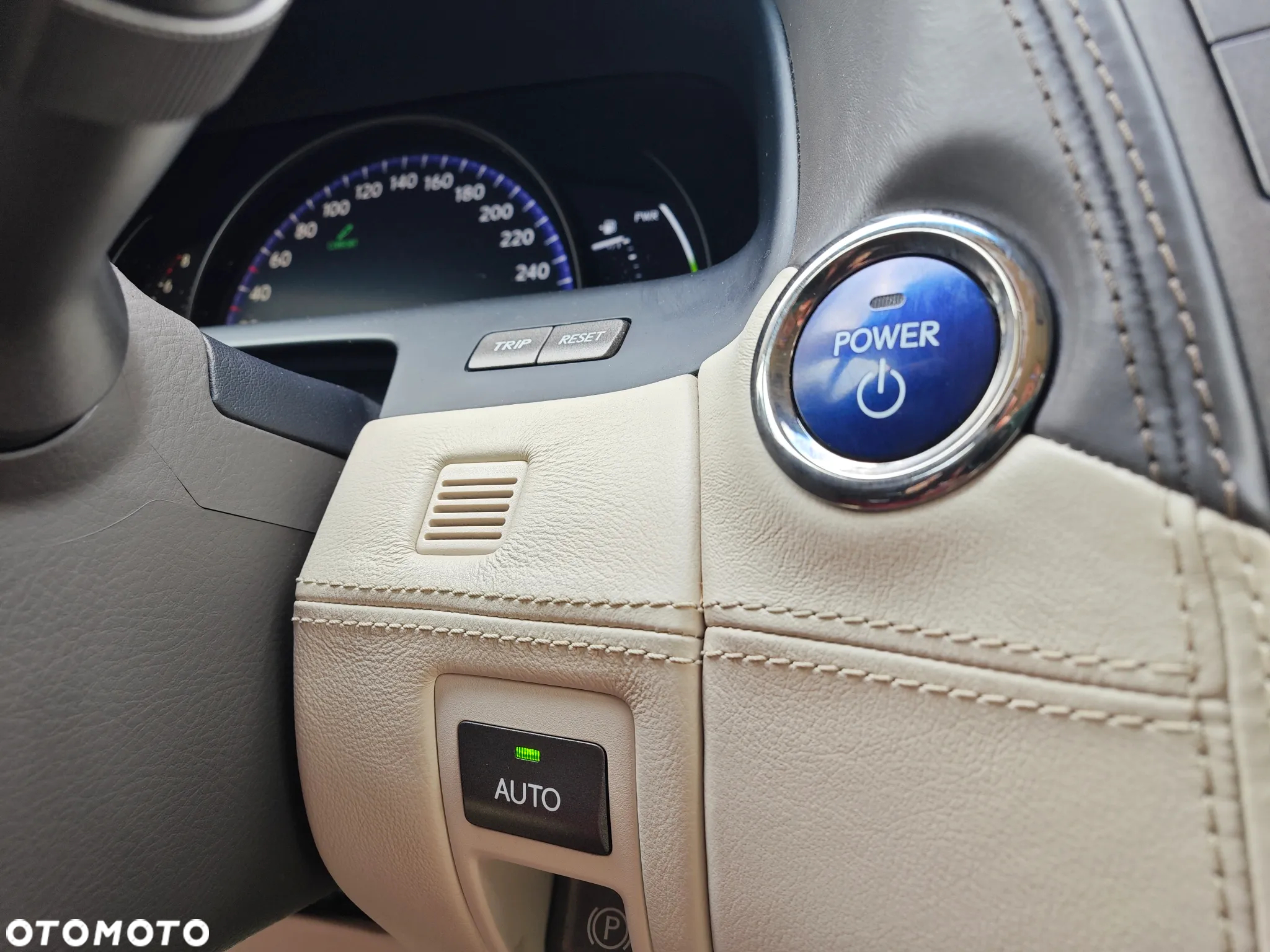 Lexus LS 600h L Superior - 22
