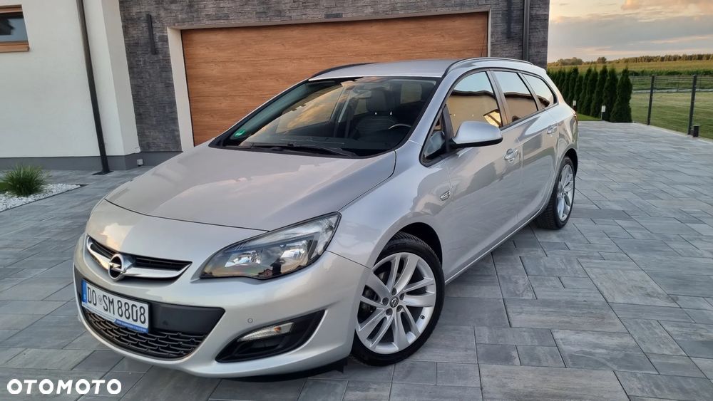 Opel Astra 1.4 T Cosmo - 34