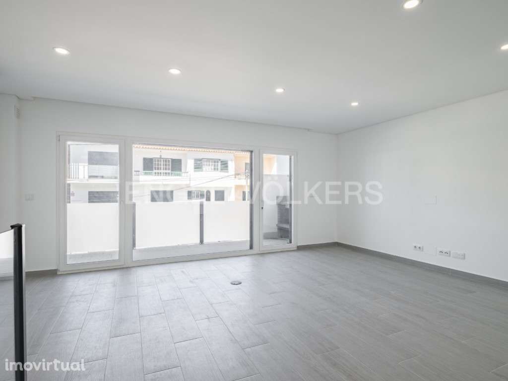 Moradia geminada T2+3 altamente sofisticada - Grande imagem: 2/45