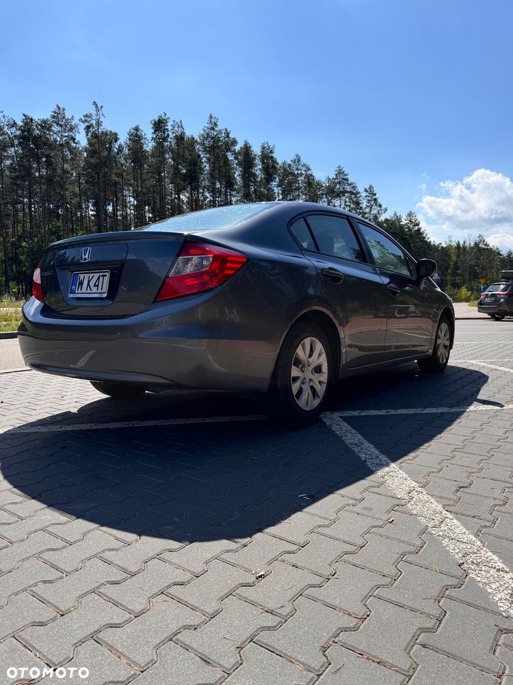 Honda Civic 1.8 Executive - 3