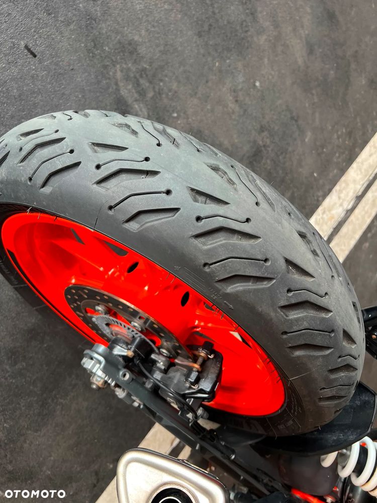 KTM Duke - 18