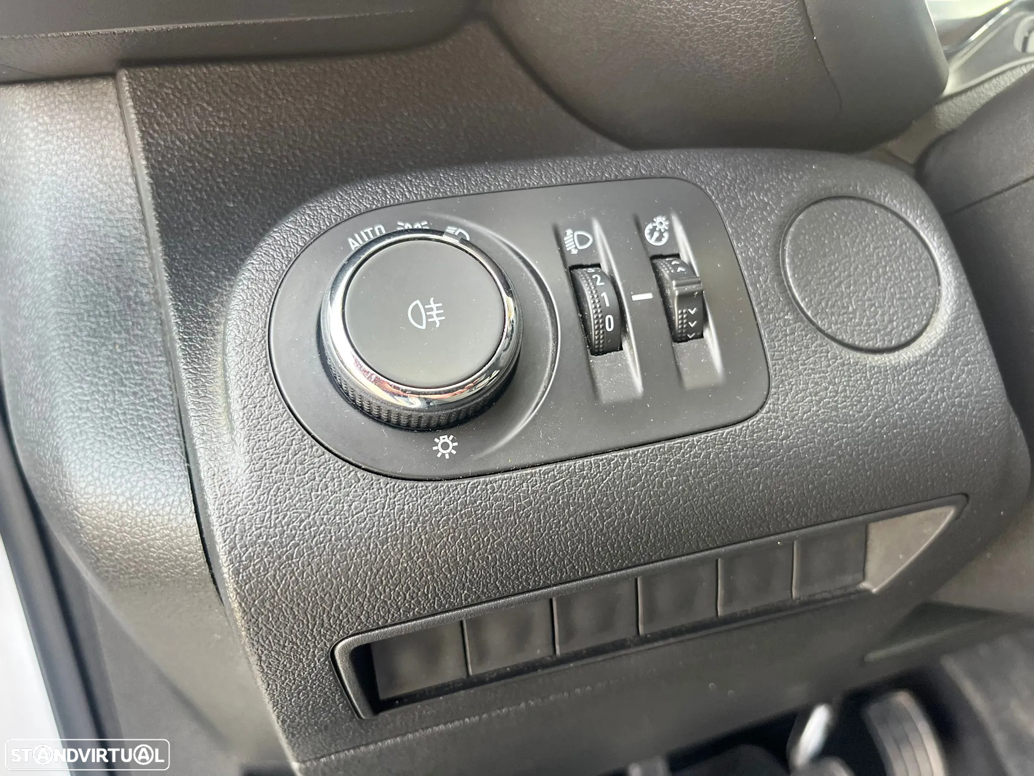 Opel COMBO 1.5 102cv 3 LUGARES - AC - IVA DEDUTÍVEL - 23