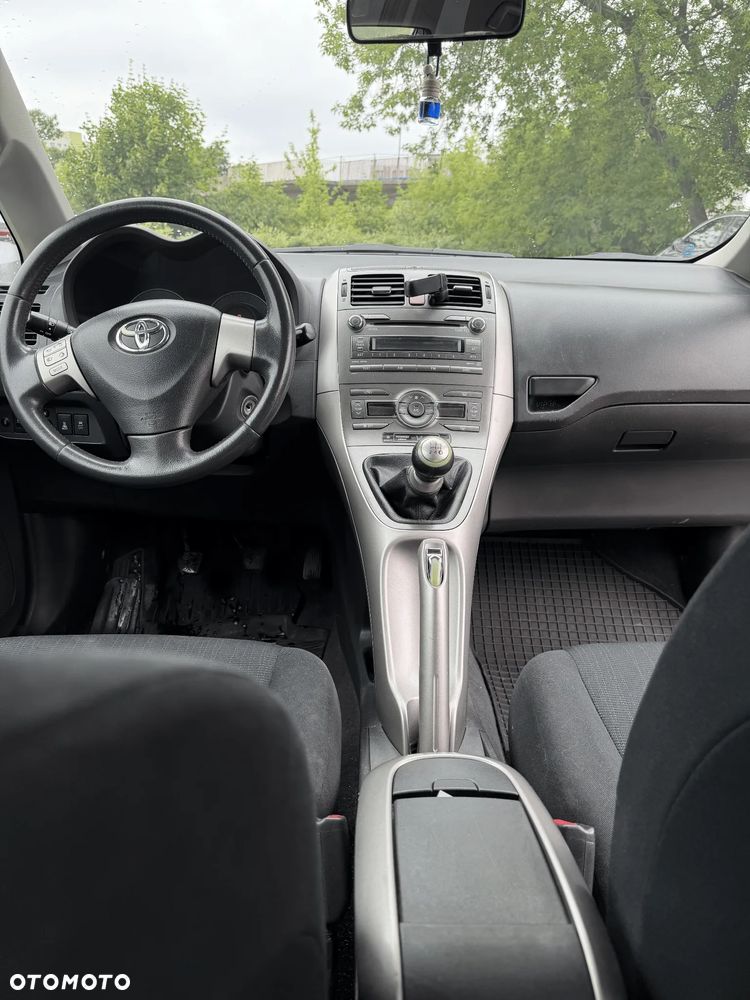 Toyota Auris 1.4 D-4D Luna - 7