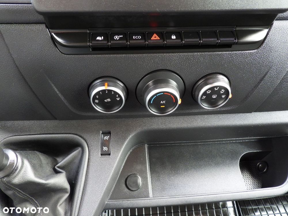 Renault MASTER PLANDEKA 10 PALET WEBASTO TEMPOMAT LEDY PNEUMATYKA KLIMATYZACJA  165KM - 33