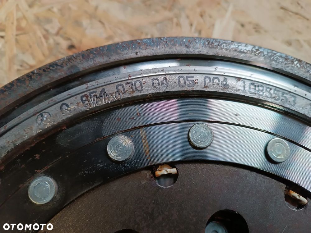 KOŁO DWUMASOWE DWUMASA A6540300405 MERCEDES  2.0 CDI - 4