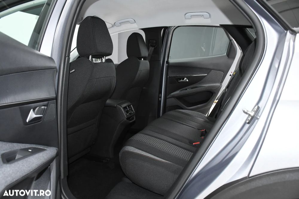 Peugeot 3008 1.2 PureTech 130 EAT8 Allure Pack - 16