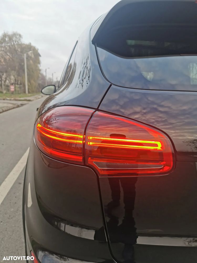 Porsche Cayenne - 18