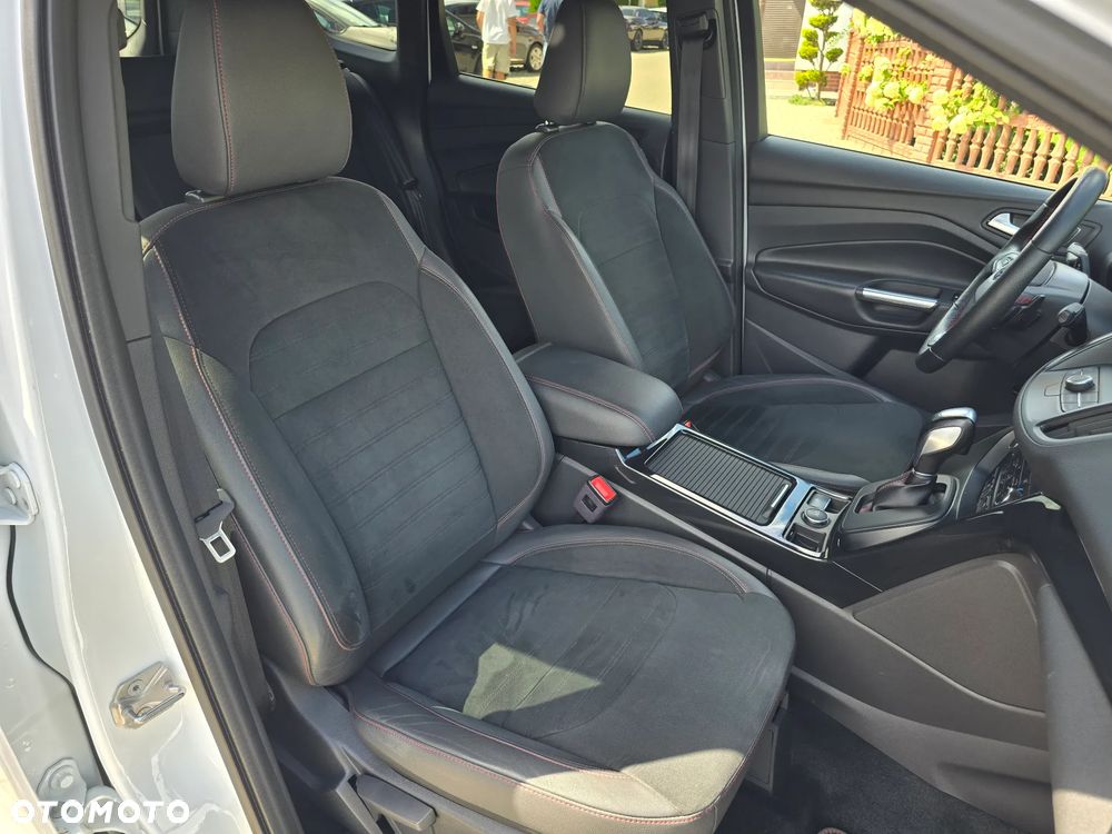 Ford Kuga - 15