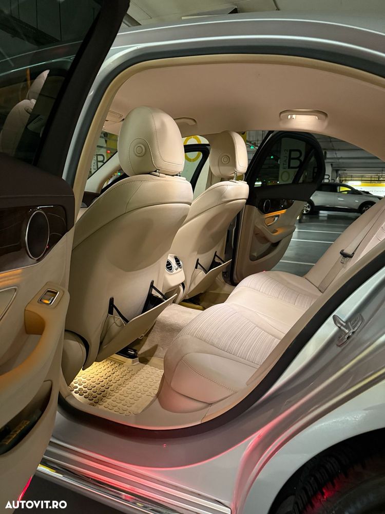 Mercedes-Benz C - 13