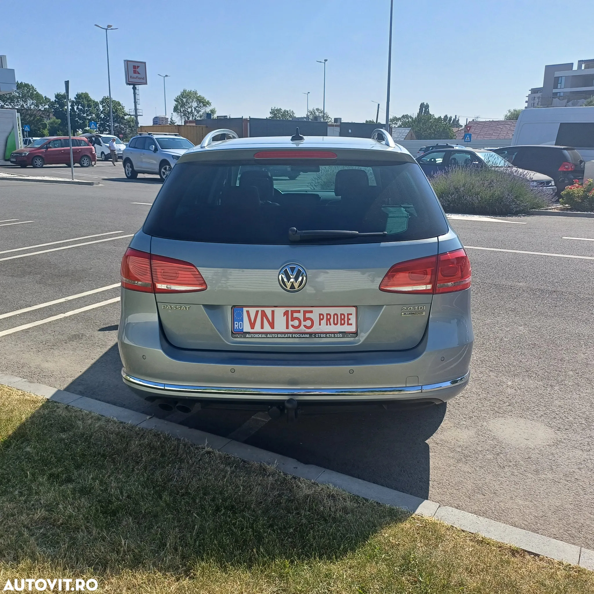 Volkswagen Passat Variant 2.0 TDI BlueMotion Technology R-Line - 15