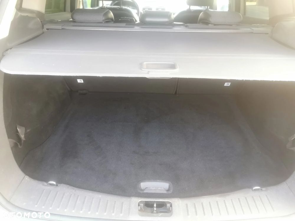 Ford Kuga 2.0 TDCi 4x4 Titanium - 11