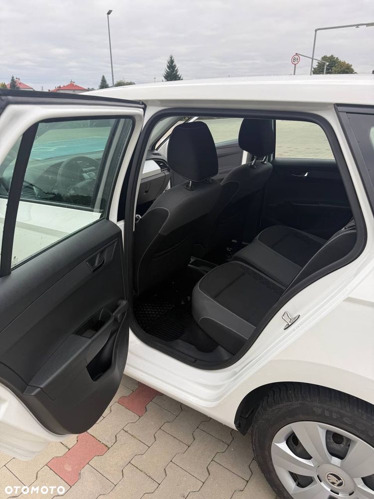 Skoda Fabia - 12