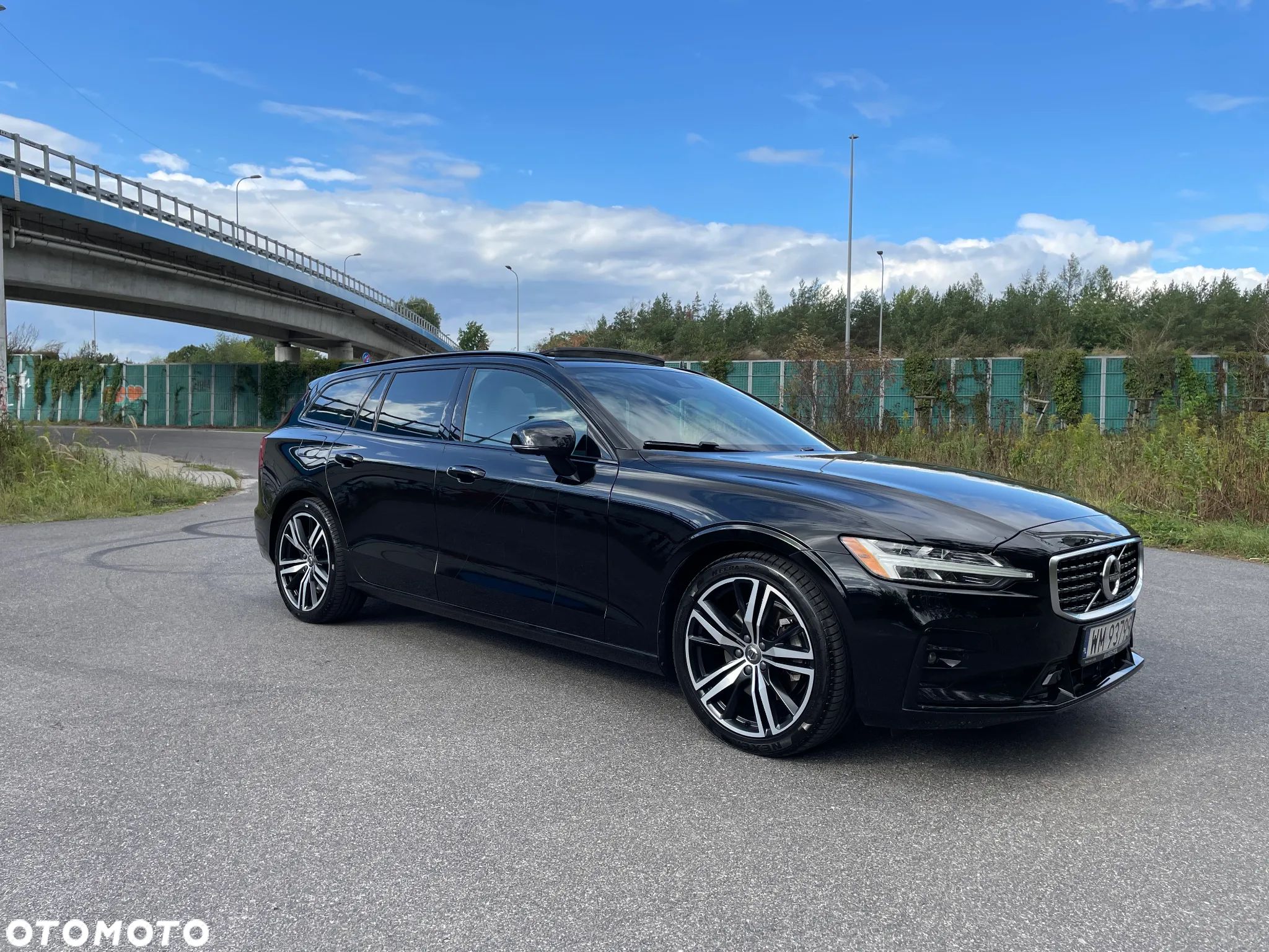Volvo V60 T5 Geartronic R-Design - 1