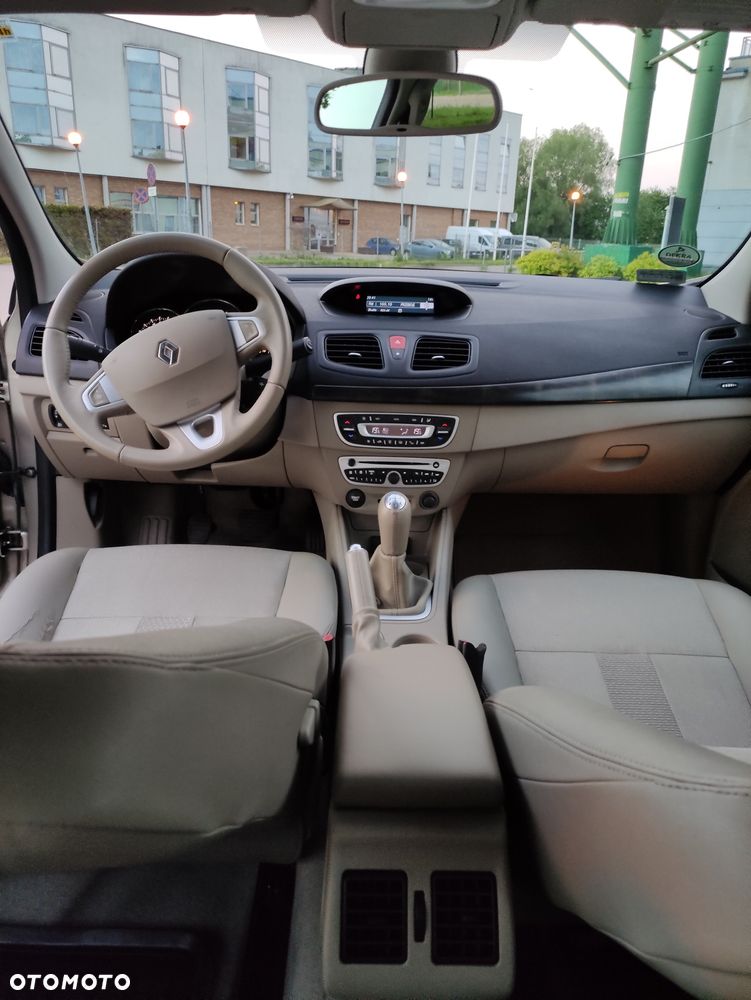 Renault Fluence 1.6 16V Privilege - 4