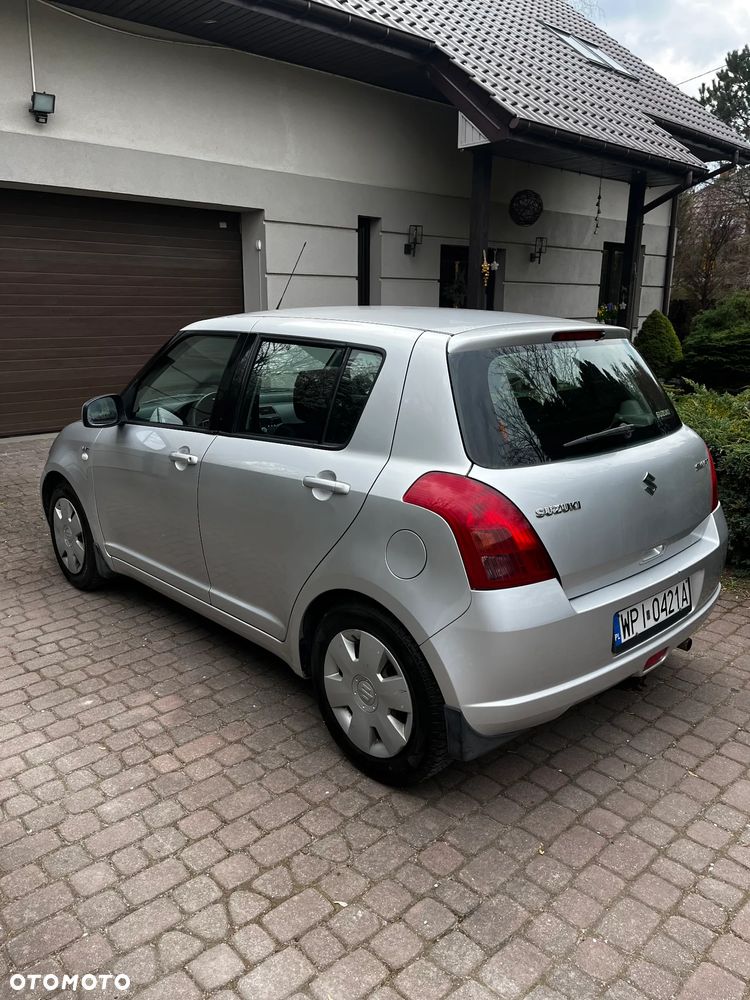 Suzuki Swift 1.3 GC (klm) - 4