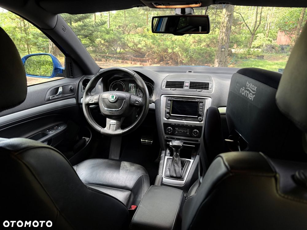 Skoda Octavia 2.0 TFSI RS DSG - 11