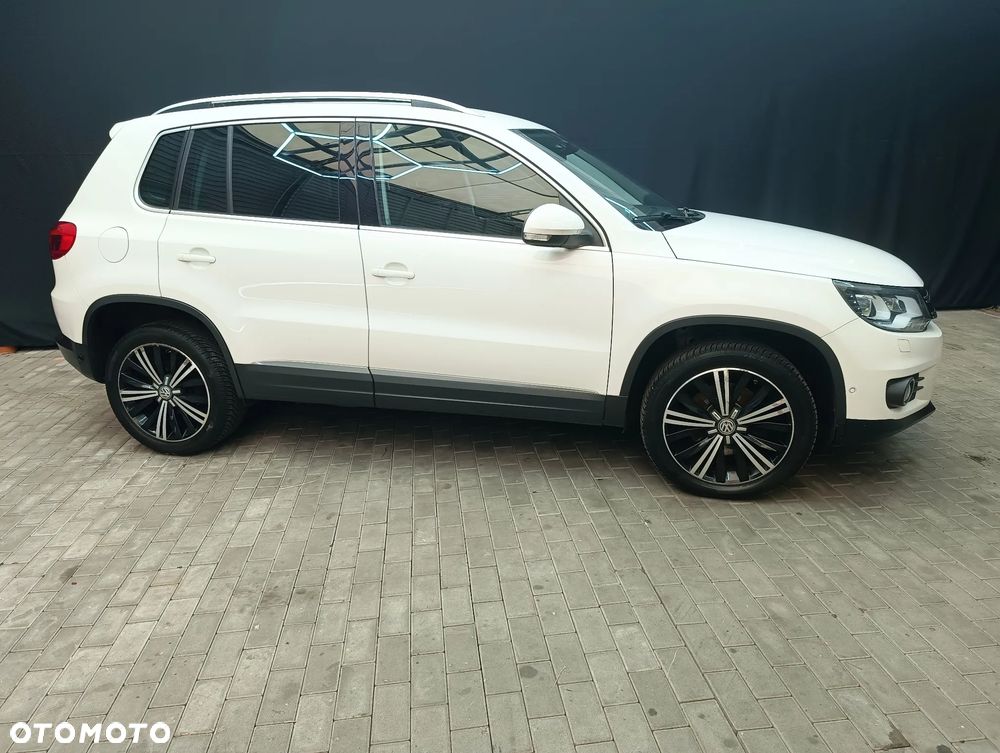 Volkswagen Tiguan 2.0 TSI 4Motion DSG Lounge Sport & Style - 10
