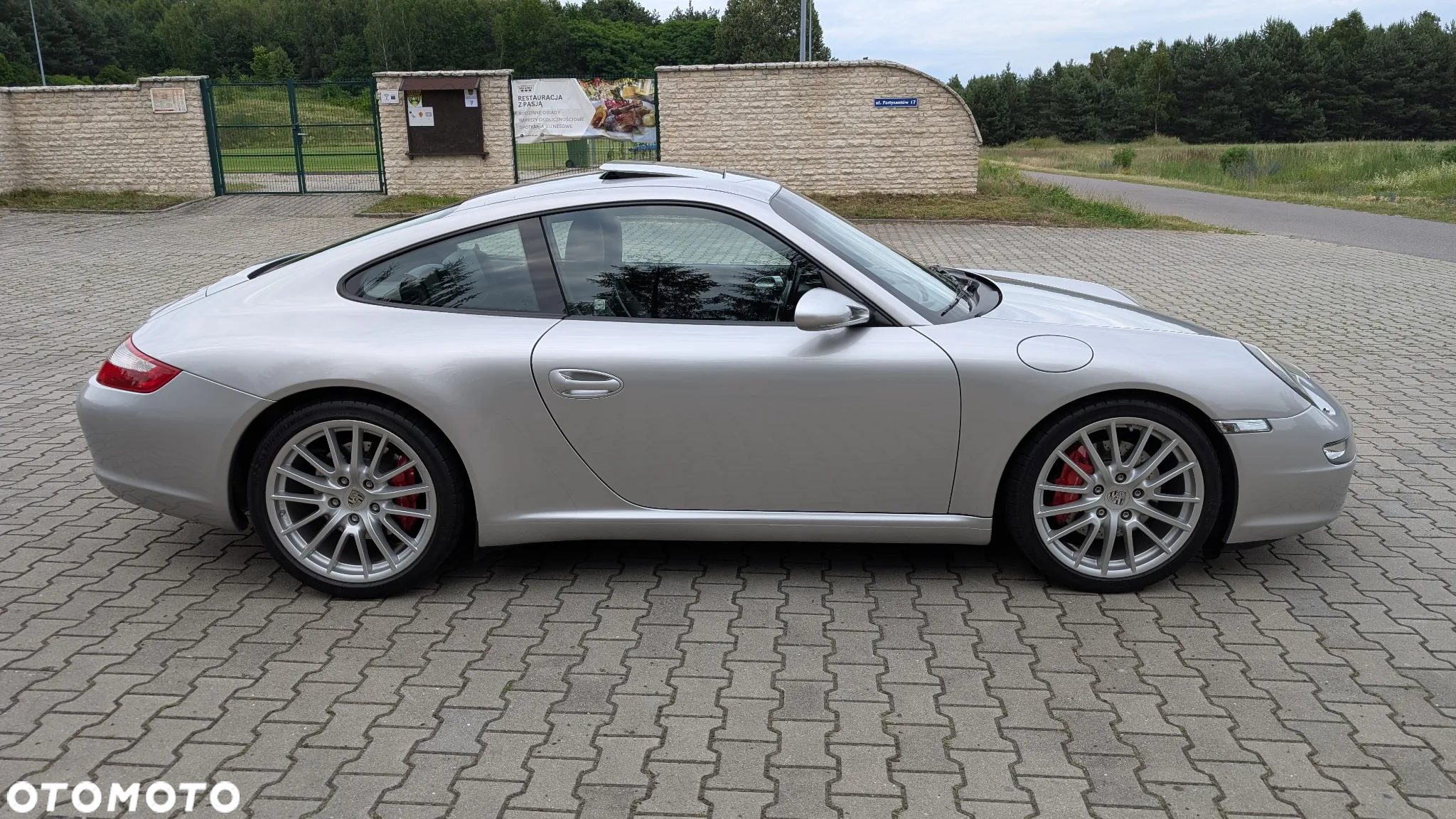Porsche 911 Carrera S - 18