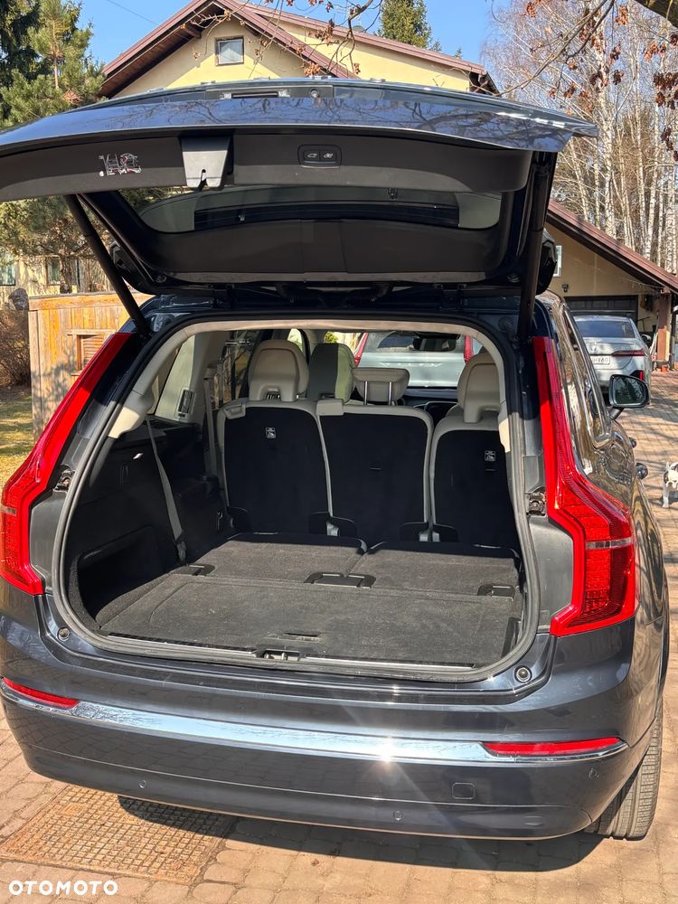 Volvo XC 90 - 9