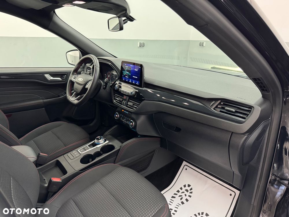 Ford Kuga 1.5 EcoBlue ST-LINE - 29