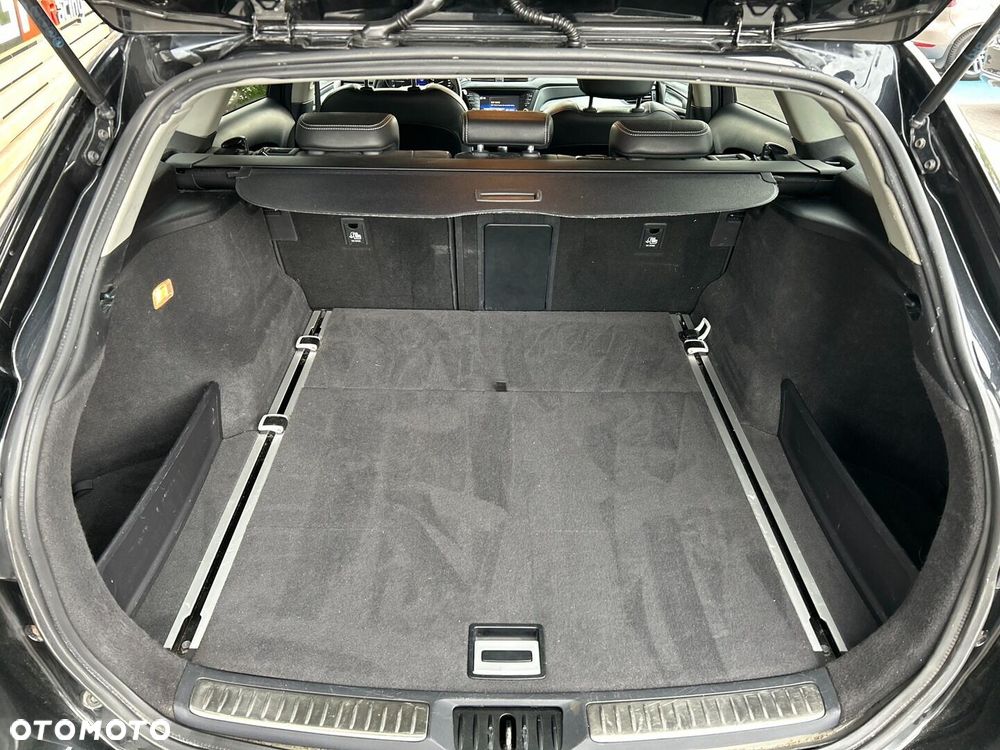 Toyota Avensis - 23