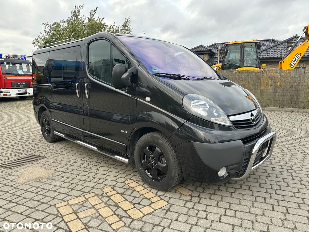 Opel VIVARO TOUR COSMO MULTIVAN - 16