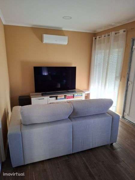 Moradia independente T2 Parque Verde - Grande imagem: 2/11