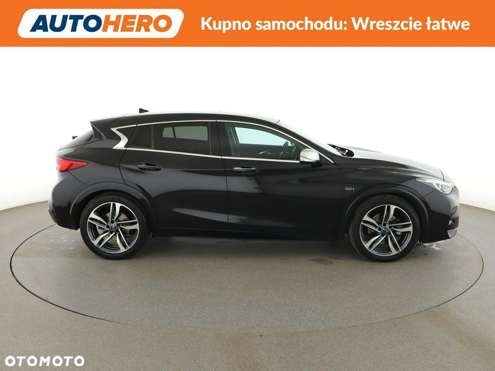 Infiniti Q30 2.0t Sport AWD 7DCT - 10