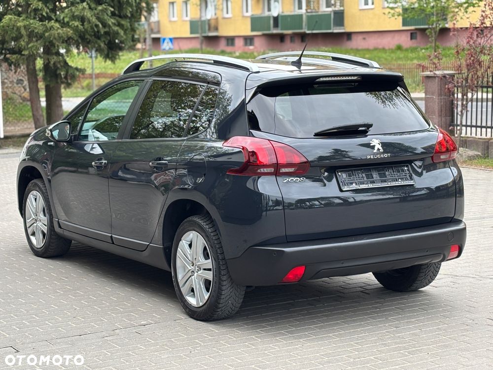 Peugeot 2008 PureTech 82 Signature - 18