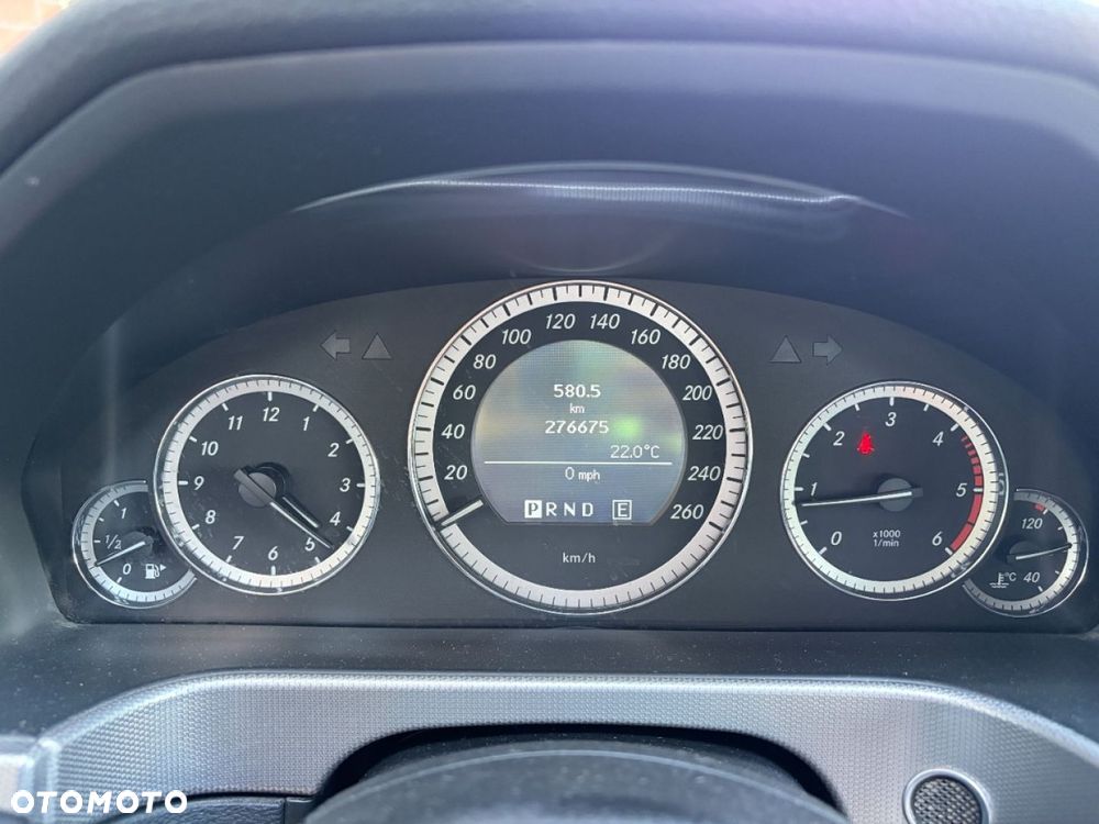 Mercedes-Benz Klasa E 200 CDI DPF BlueEFFICIENCY 7G-TRONIC - 9