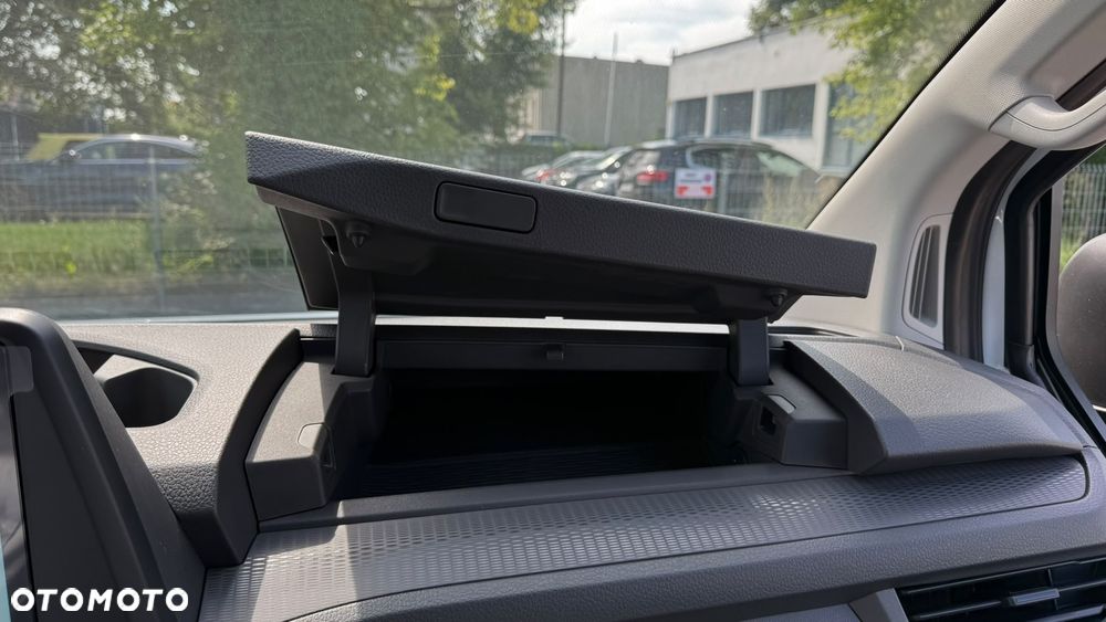 Volkswagen Transporter Skrzyniowy z podwójną kabiną - 27