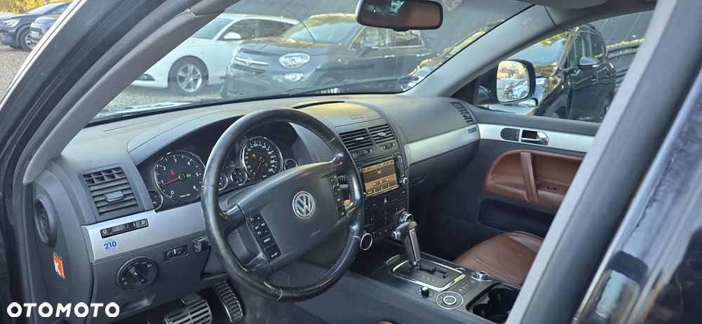 Volkswagen Touareg 3.0 V6 TDI DPF Automatik Individual - 19