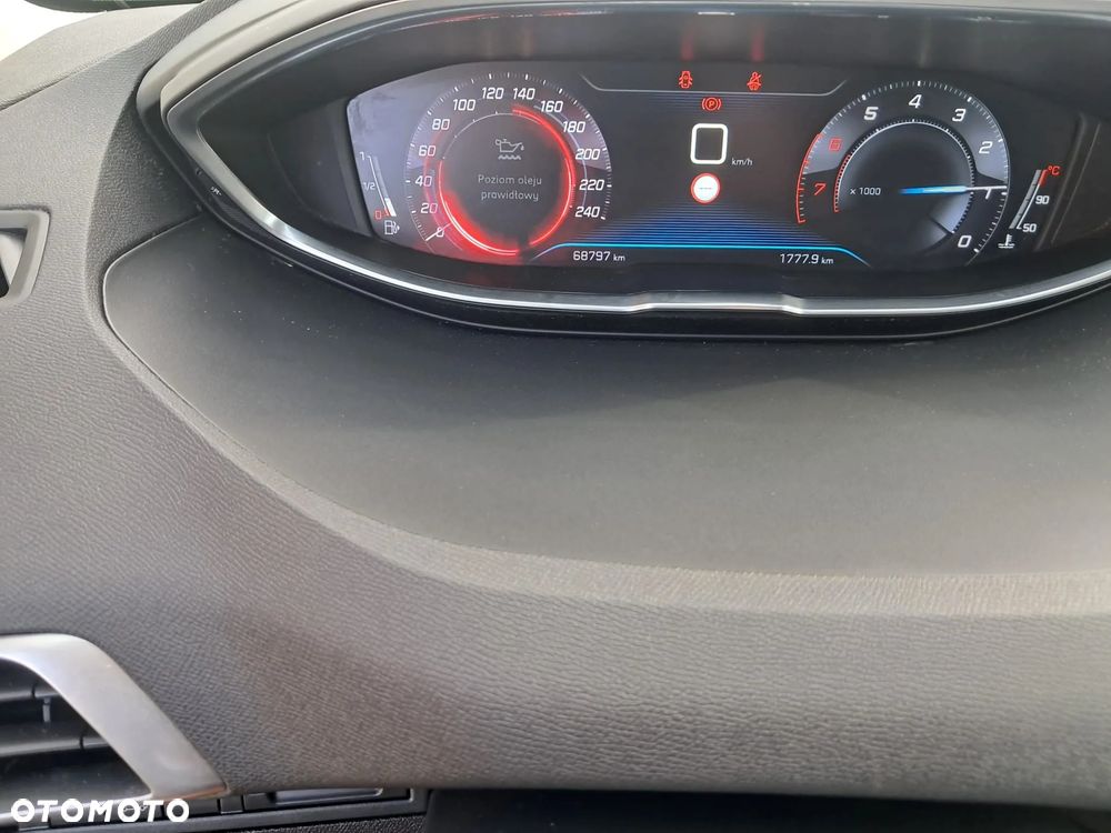 Peugeot 3008 PureTech 130 Stop & Start GPF Allure - 12