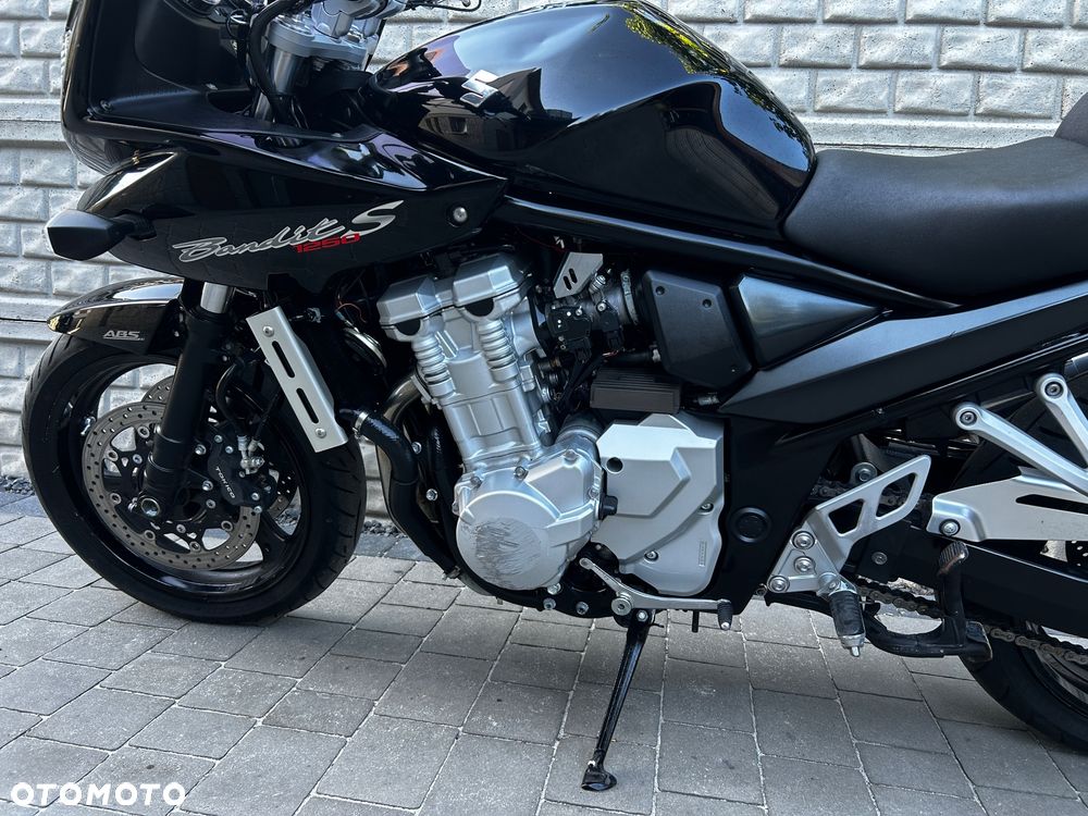 Suzuki Bandit - 19