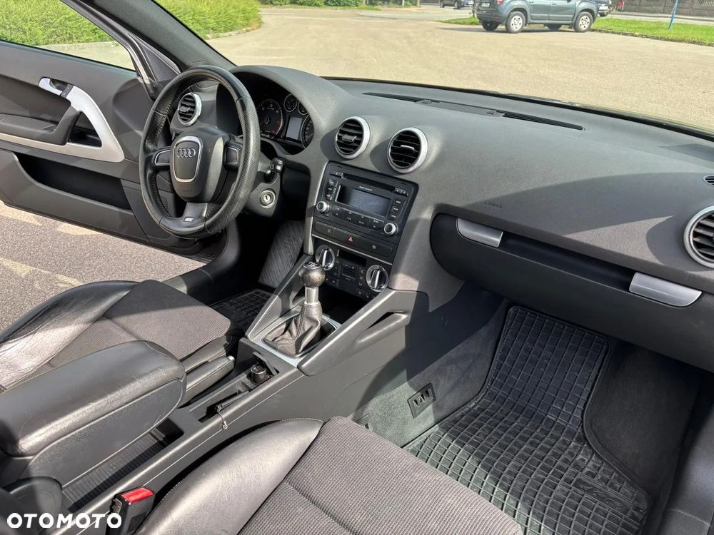 Audi A3 2.0 TDI S Line Sportpaket plus - 13