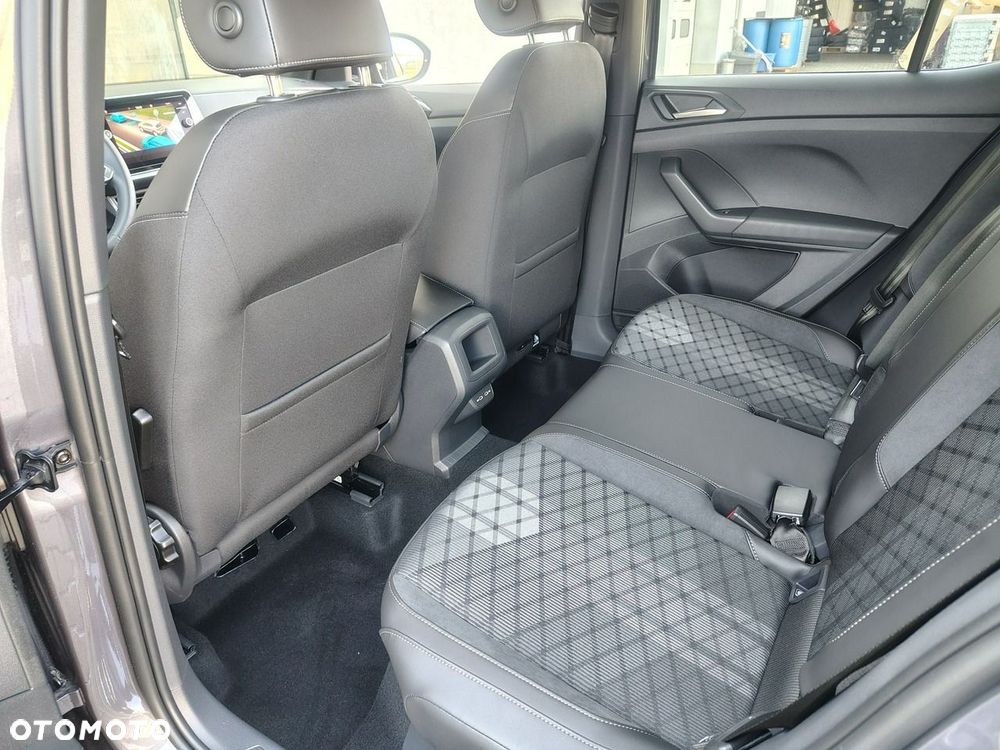 2026 Volkswagen T-Cross, photograph 11