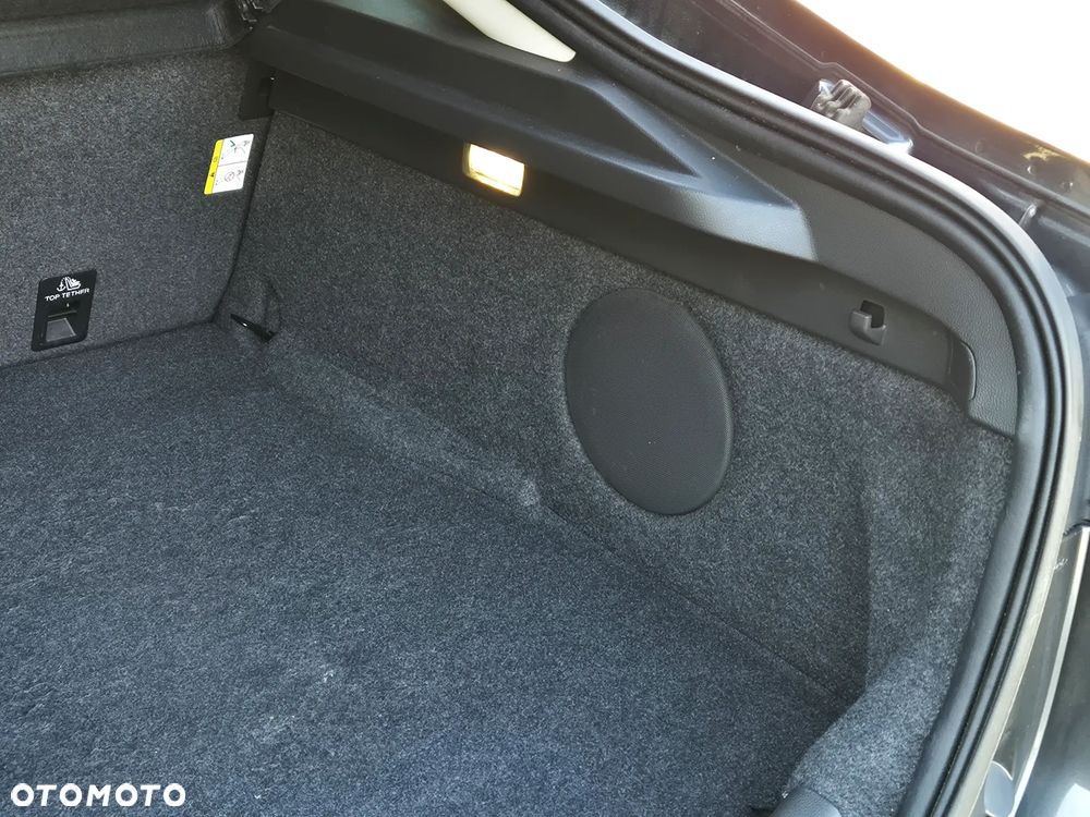 Ford Mondeo 2.0 EcoBlue Titanium - 23