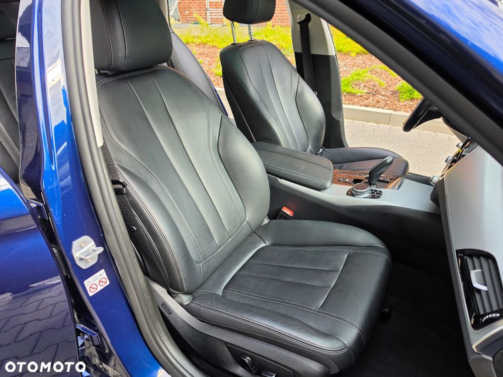 BMW Seria 5 530d Sport Line - 13