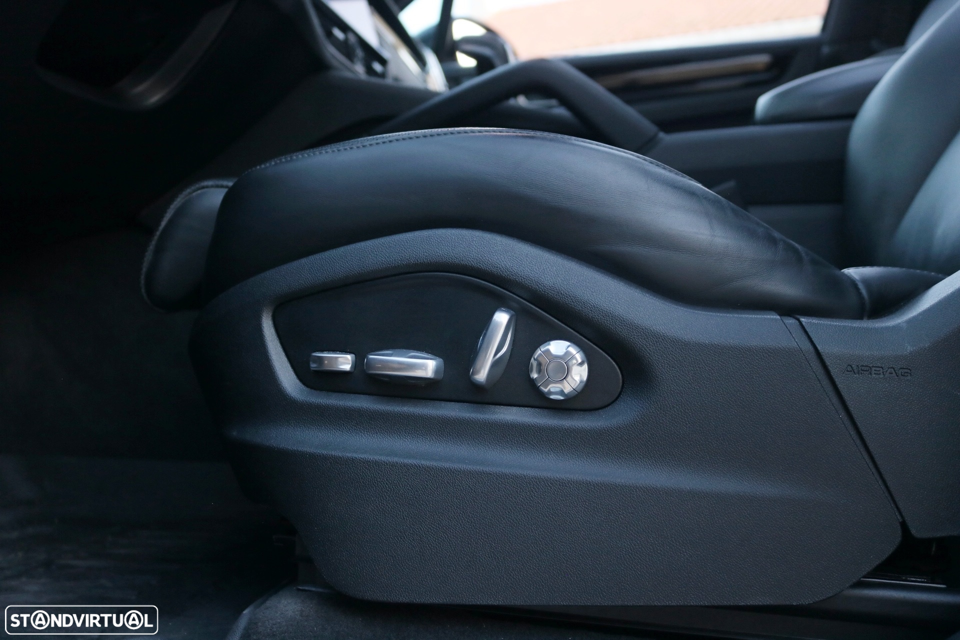 Porsche Cayenne E-Hybrid Platinum Edition - 13