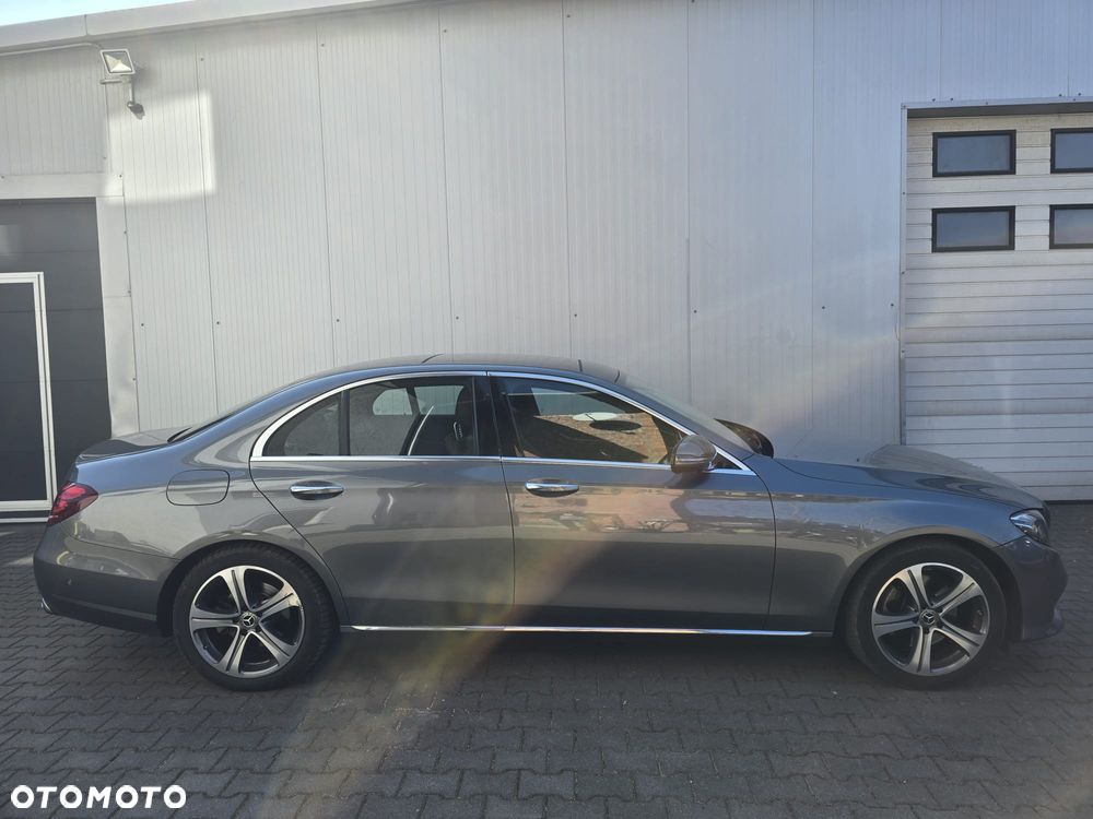 Mercedes-Benz Klasa E 220 d 9G-TRONIC - 5