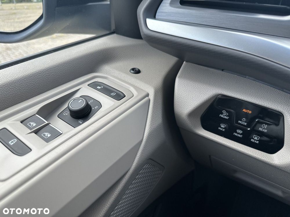 Volkswagen multivan Nowy Multivan L1 2.0 TDI 150 KM DSG 7 biegowa FWD - 22