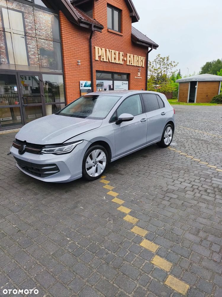 Volkswagen Golf - 1