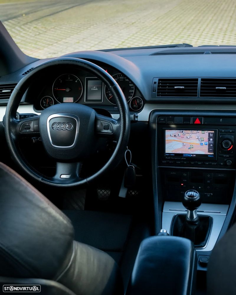 Audi A4 Avant 2.0 TDi S-line - 8