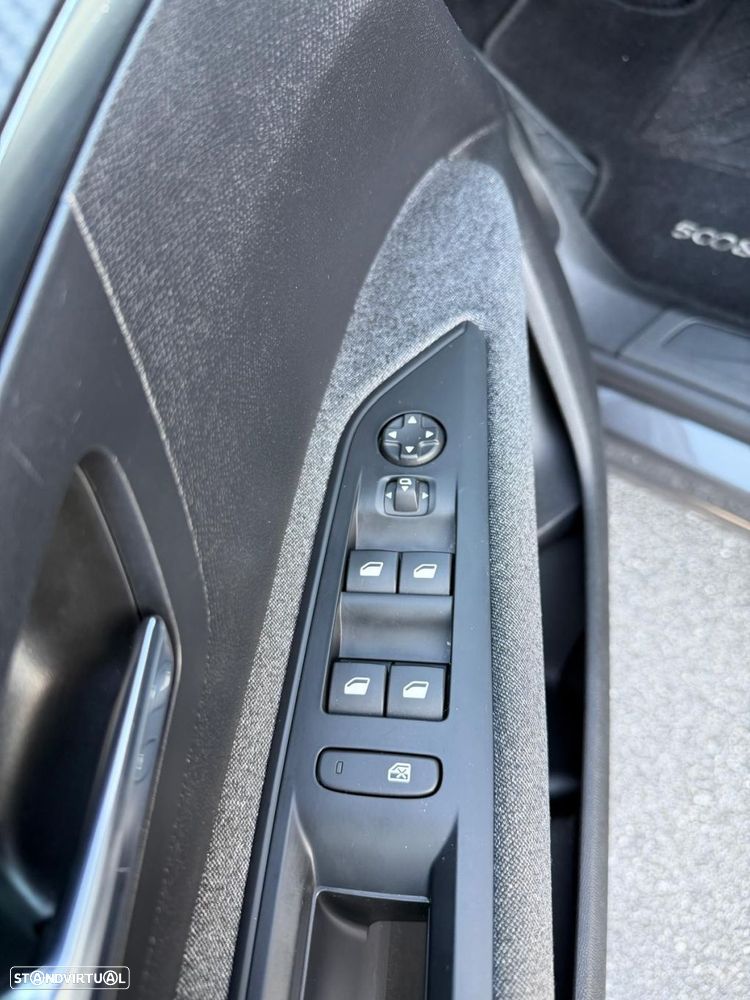 Peugeot 5008 1.5 BlueHDi Active Pack EAT8 - 18