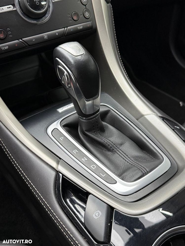 Ford Mondeo 2.0 HEV Vignale - 9