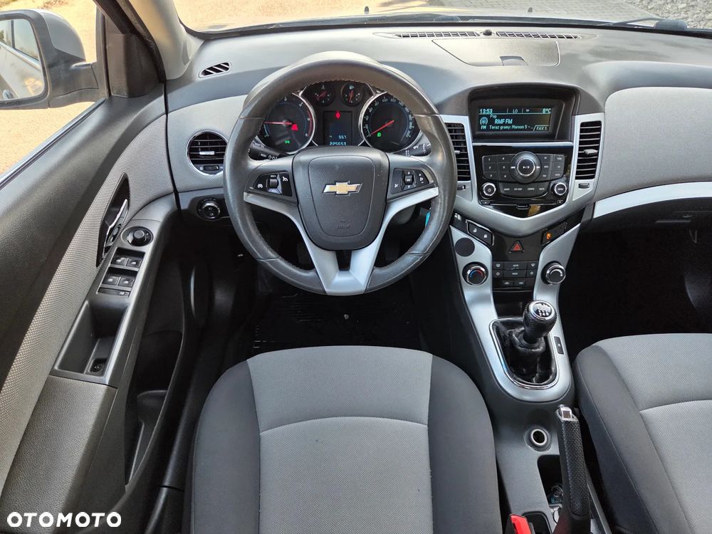 Chevrolet Cruze 2.0 LT - 19