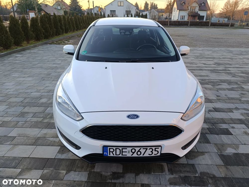 Ford Focus ver-1-0-ecoboost-trend - 2