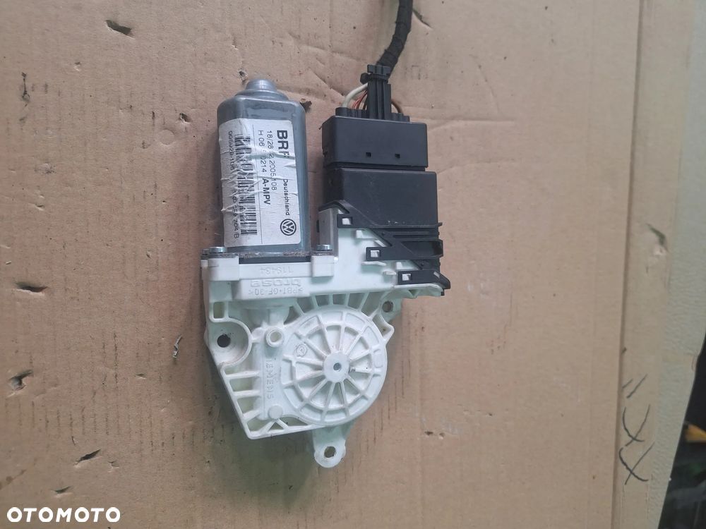 VW Touran Silniczek szyby prawy tył 1K0959704B